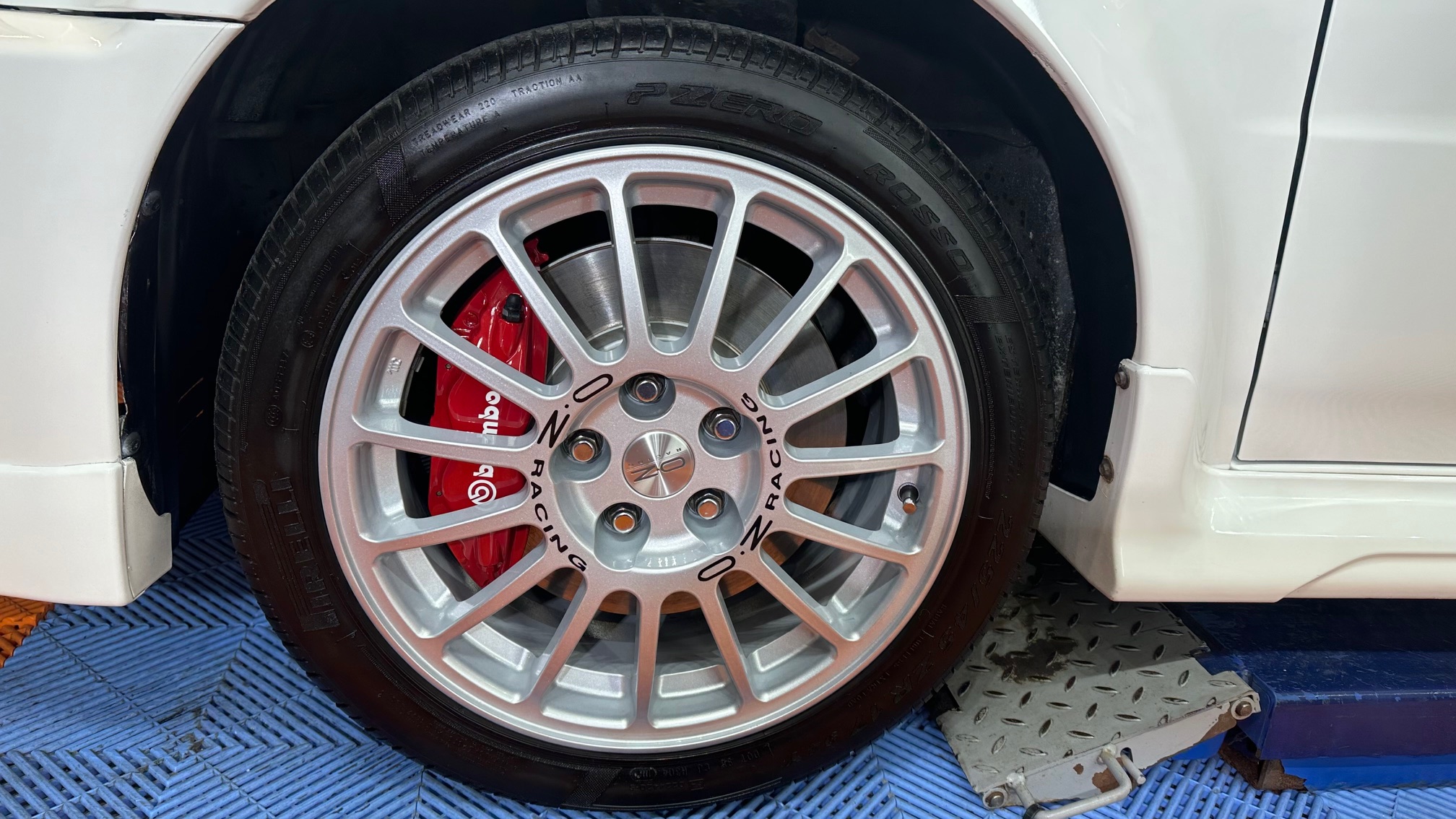 Mitsubishi Evo 6
